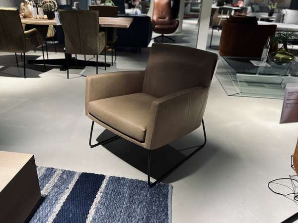 Design on Stock Tumbler fauteuil - Materiaal