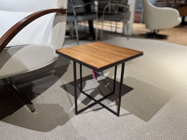 Topform Batu bijzettafel - Materiaal