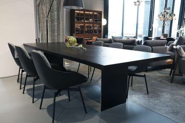 Janua SK04 eettafel - 300x110 - Showroom