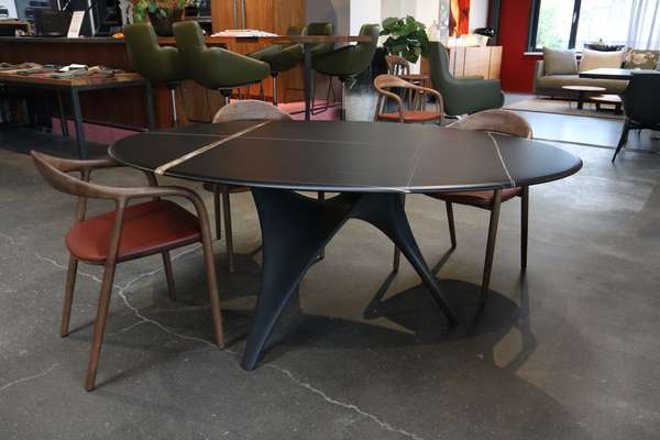 Molteni&C ARC eettafel - 180x120 - Materiaal