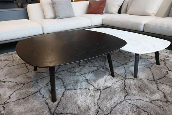 Poltrona Frau Fiorile salontafel - Showroom