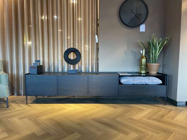 HCM Alicante dressoir - Materiaal