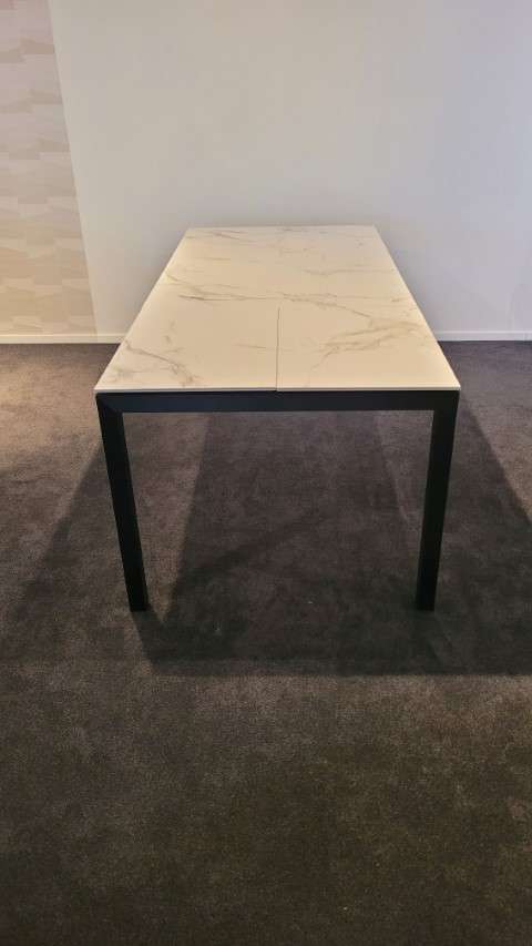 Willisau Prato eettafel - 210x95 - Showroom