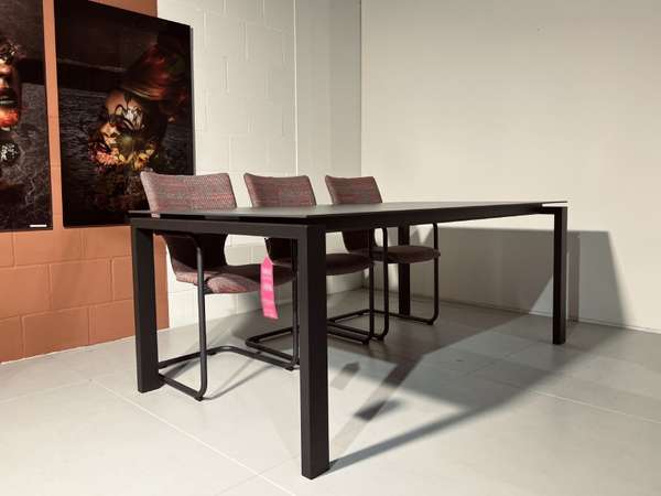 Crest Import Tables To Love eettafel - 195x103 - Materiaal