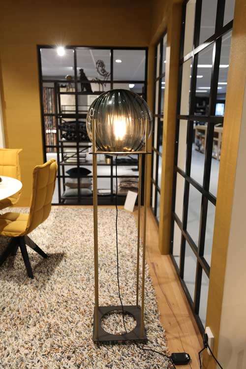 Private Label Zeli staande lamp - Materiaal