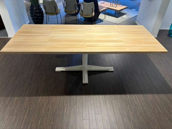 Pilat & Pilat Dirk Jisk eettafel - 240x100 - Materiaal