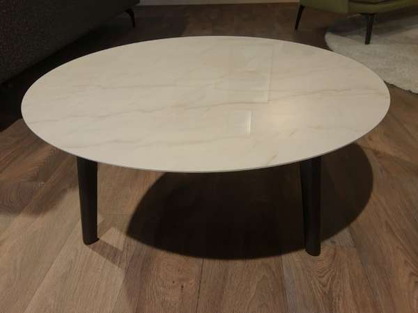 Leolux Rolan salontafel - Materiaal