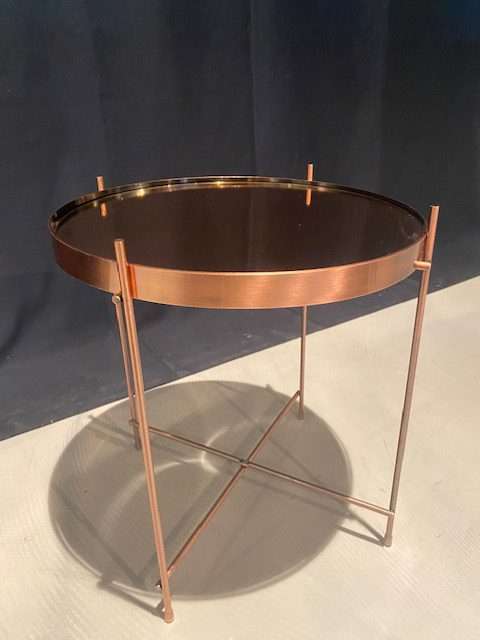 Tica Zuiver bijzettafel - Materiaal