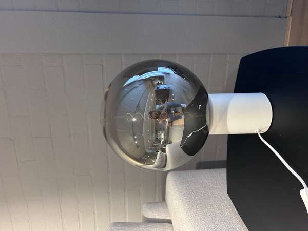 Montel Piper tafellamp - Materiaal