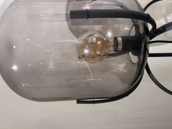 Montel Octa staande lamp - Materiaal