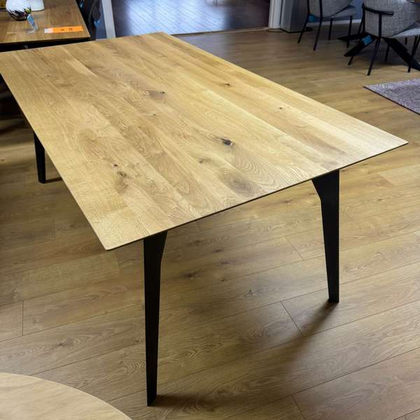 bert plantagie V2009 eettafel - 180x100 - Materiaal