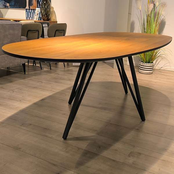 Metaform Torano eettafel - 240x110 - Materiaal