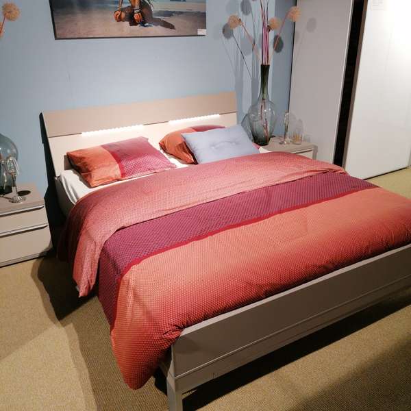 Staud Sintesi bed - 160x200 met nachtkastje (set van 2) - Materiaal
