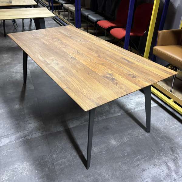 bert plantagie V2009 eettafel - 200x100 - Materiaal