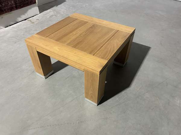 Van Gaasbeek & Van Tiel Cross bijzettafel - Materiaal