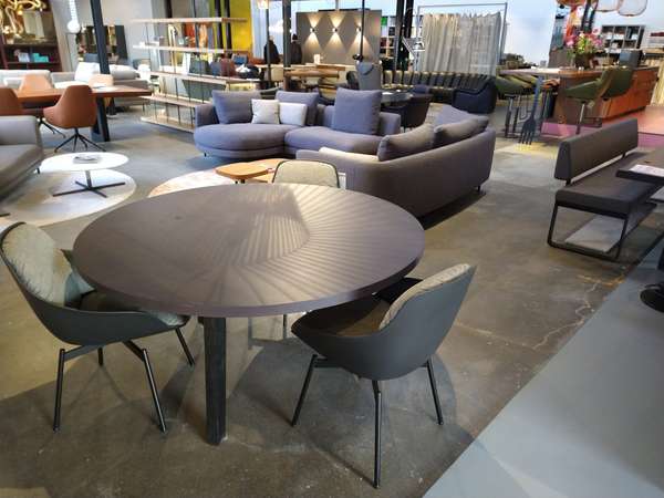 Janua BB 31 eettafel - Ø155 - Materiaal