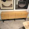 XOOON Carving dressoir - Materiaal