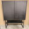 XOOON Highboard Carving wandkast - Materiaal