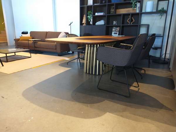 Janua Basket eettafel - 280x120 - Materiaal