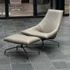 Jess Design Beal fauteuil met poef - Materiaal