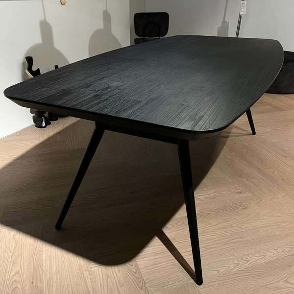 Feelings Larvik eettafel - 200x100 - Materiaal