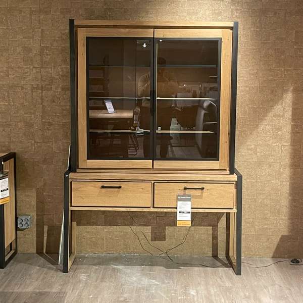 Henders & Hazel Metalo buffetkast - Materiaal