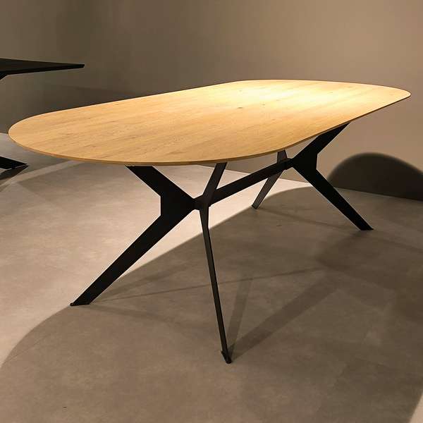 In.House Selectio eettafel - 240x100 - Materiaal
