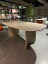 Mobitec Dolmen Organic eettafel - 230x120 - Materiaal