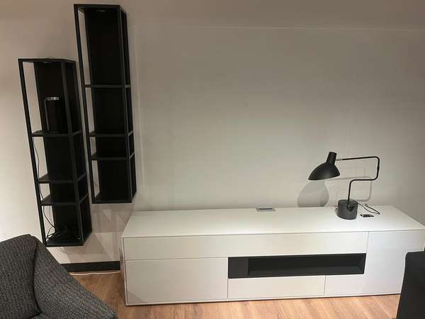 IRO SE 4003 tv-meubel met wandkast (set van 2) - Materiaal