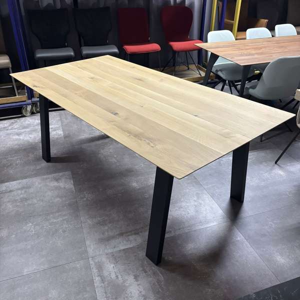 bert plantagie Wik eettafel - 200x100 - Materiaal