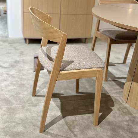 Skovby Eiken eettafel - Ø123 uitschuifbaar met eetkamerstoel (set van 4) - Materiaal