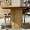 Skovby Eiken eettafel - Ø123 uitschuifbaar met eetkamerstoel (set van 4) - Materiaal