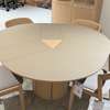 Skovby Eiken eettafel - Ø123 uitschuifbaar met eetkamerstoel (set van 4) - Materiaal