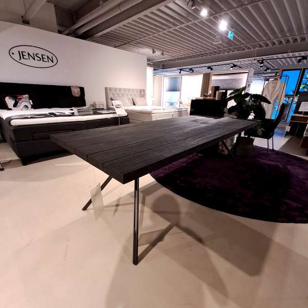 Riva Iron light Squared eettafel - 240x100 - Showroom