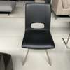 Venjakob Serie E2 eetkamerstoel (set van 6) - Showroom