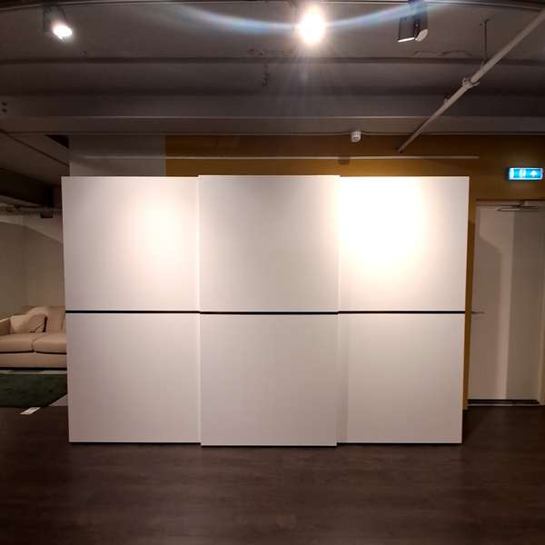 Nova Mobili kledingkast  - Showroom