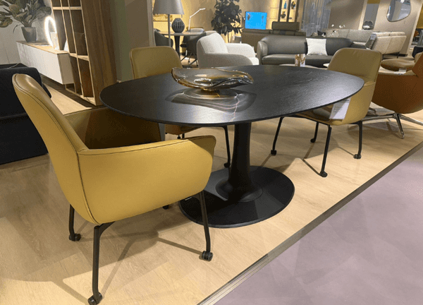 Leolux Columna eettafel - 165x110 - Materiaal