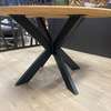 Nouvion Yvo eettafel Ø130 met 3 Koinor Essay eetkamerstoel (set van 3) - Achter aanzicht