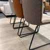 Nouvion Yvo eettafel Ø130 met 3 Koinor Essay eetkamerstoel (set van 3) - Details
