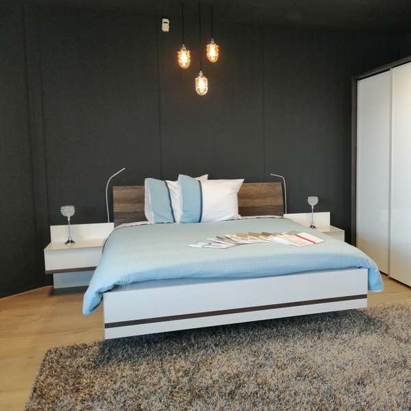 Nolte Concept Me bed - 180x200 met commode en nachtkastjes - Showroom