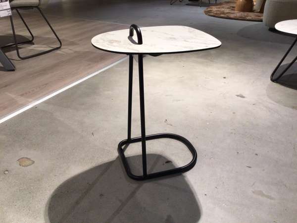 XOOON Masura laptoptafel - Materiaal