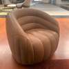 Leolux Balini draaifauteuil - Showroom