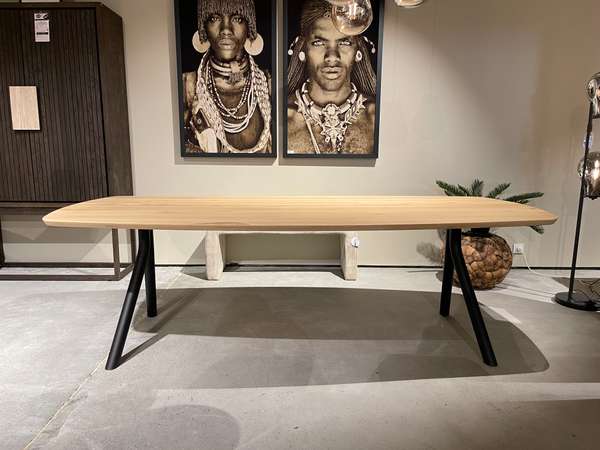 Xooon Arvada eettafel - 250x110 - Materiaal