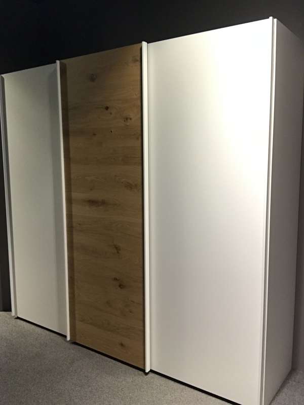 Loddenkemper Max 300 kledingkast - Materiaal
