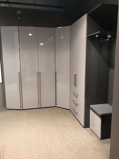 Loddenkemper Maxx 200 kledingkast - Materiaal