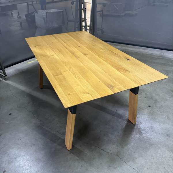 bert plantagie Wik eettafel - Materiaal