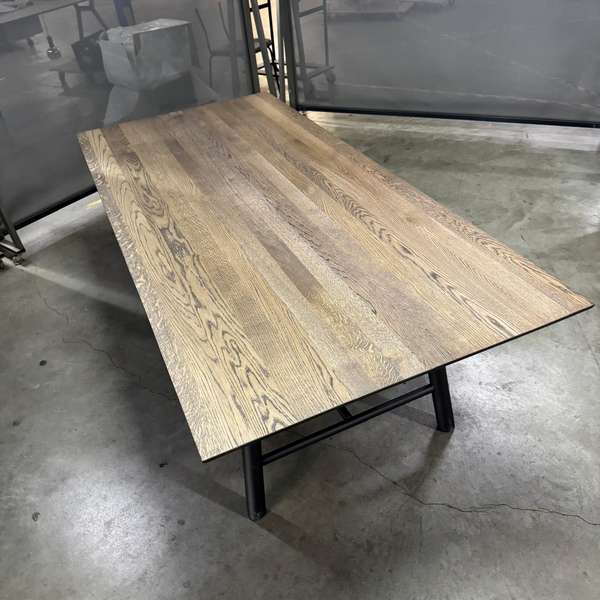 bert plantagie Tane eettafel - Materiaal