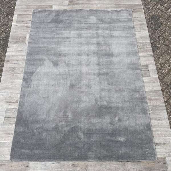 Brinker Carpets Touch Royal Tara Deluxe 124 Grey vloerkleed - 160x230 - Materiaal