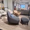 Leolux futeuil Jill + voetbank - Showroom