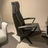 De Toekomst Twice TW-109N relaxfauteuil  - Zijaanzicht links